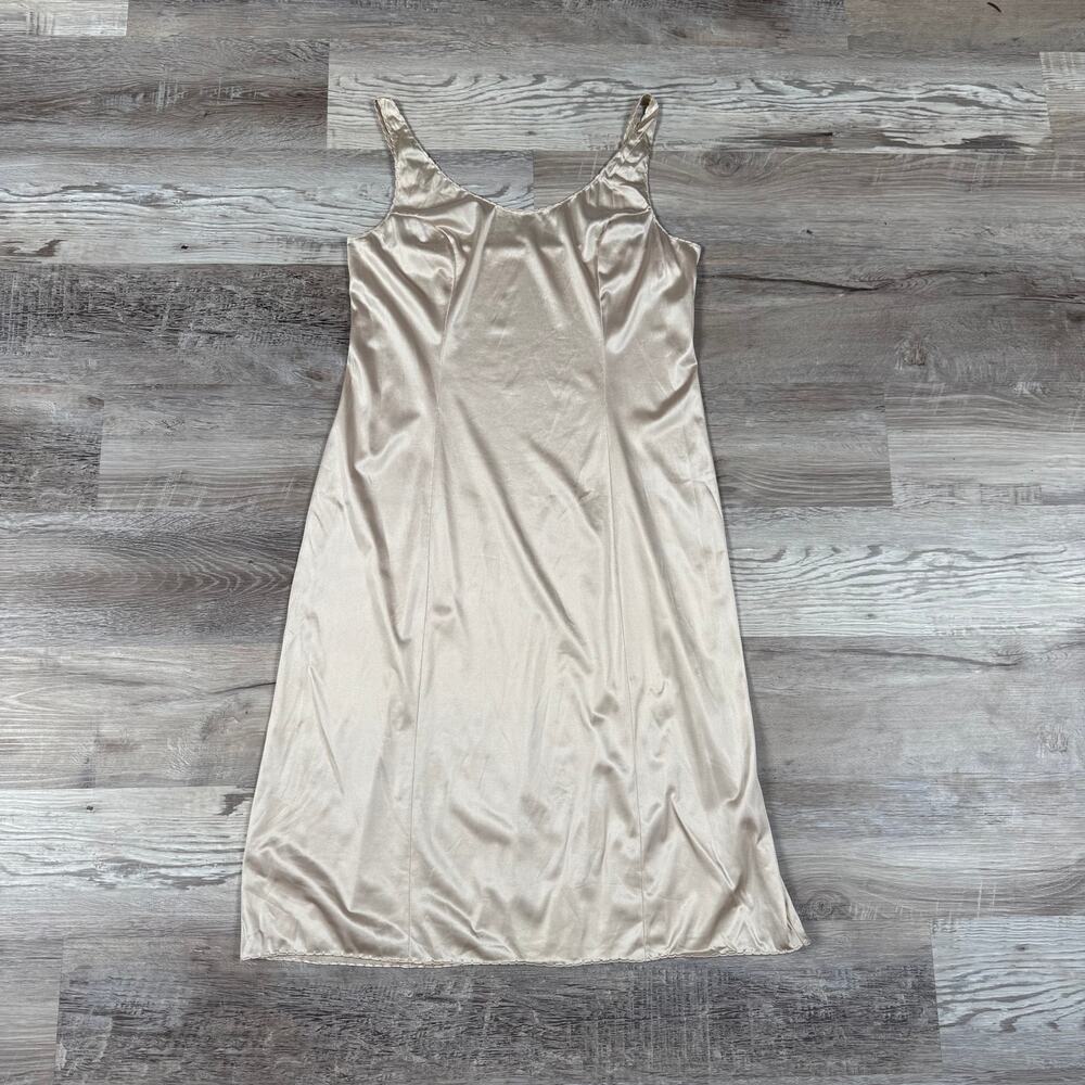 Vintage 90s Vanity Fair Nylon Full Slip Champagne Beige 38 M USA Fairy Lingerie
